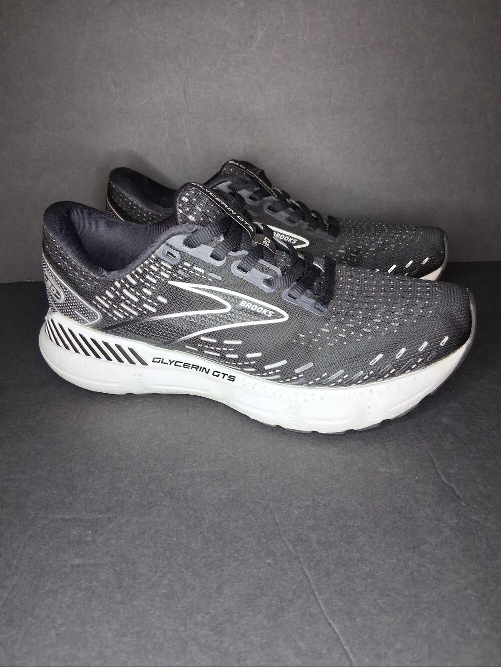 Brooks Running Shoes Women's Size 6.5 Glycerin GTS 20 Sneakers Black